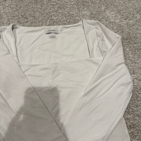 Aritzia Babaton Contour Long Sleeve Top - Picture 2 of 8